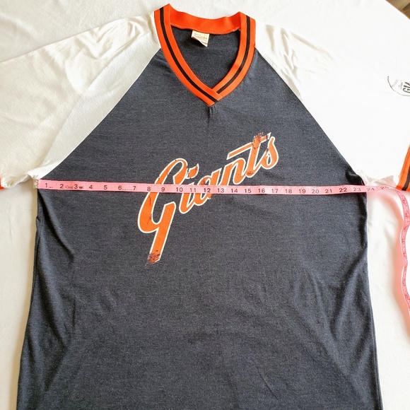 Like NEW SF Giants Mitchell & Ness MEN'S V-neck Baseball Tee XXL - Picture 6 of 7